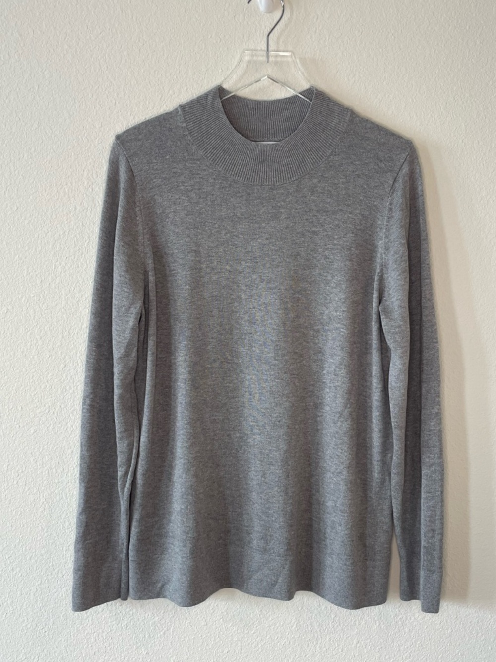 Old Navy Classic Lightweight Grey Mock neck Long Sleeve Sweater NWT